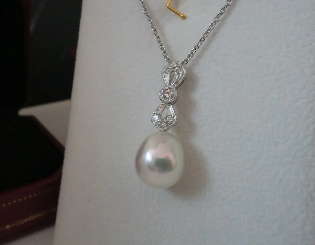 天然 南洋白色珍珠項鍊/吊墬 鑲崁鑽石樣式 高貴典雅 圖4